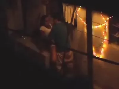 Slutty nők házi baszás csoportos szex kaland