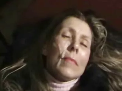 Nagy segg babe amator fasz élvezi