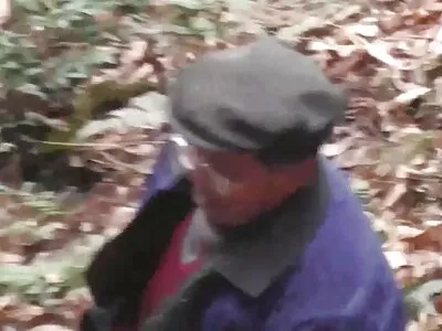 Csintalan iskoláslányok amatőr szex szórakoznak az órán