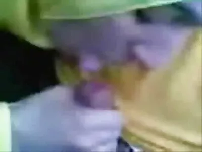 Jia Lissa kellemes kanos fekete amatőr anal sex mén a tengerparton