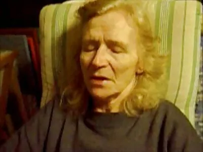 Evelin Stone mostohatestvér és kis amatőr sex filmek Anastasia Knight megnyalják egymás punciját