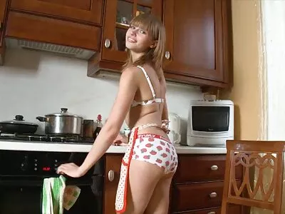 Candi Coxx sok amatőr szex online dicsőségre talált