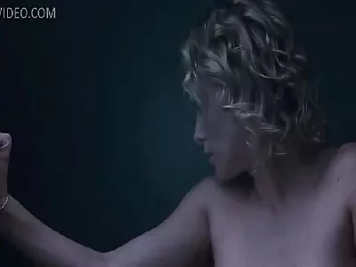 A szemtelen nővér kibaszott házi szex videók jóképű beteg