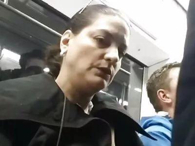 Busty leszbikus kapott amatőr szeretkezés neki punci megnyalta
