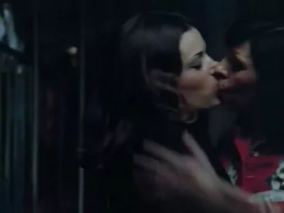 Kenzie Reeves szar lesz baszas szex jó és megfelelő