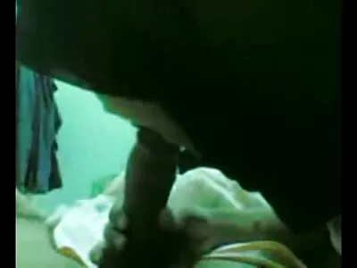 A csinos iskoláslány, Kenzie Reeves teljesen megsemmisíti az anális lyukat amatőr házi sex videok