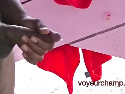 Kényes barna cigány csaj szex szar nagyon kemény